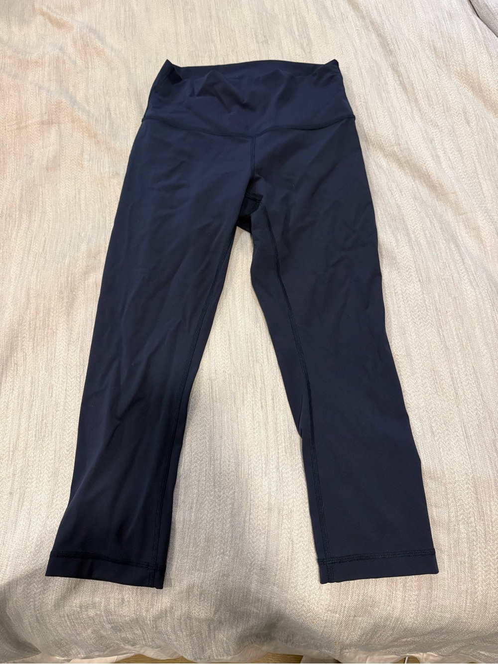 lululemon athletica Navy Blue Capri Workout Leggings - Size 6